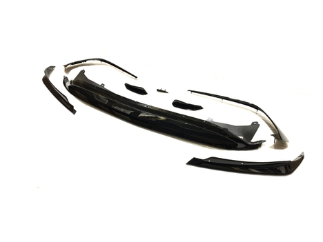 MERCEDES W176 2016-2018 A SERISI AMG DONANIM IÇIN UYUMLU A45 ON AERO KIT